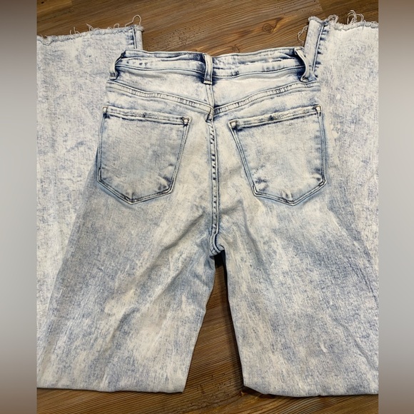 4/$16 Risen Jeans - Picture 2 of 12